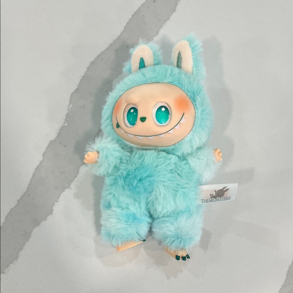 Teal Labubu! BIG IN TO ENERGY
